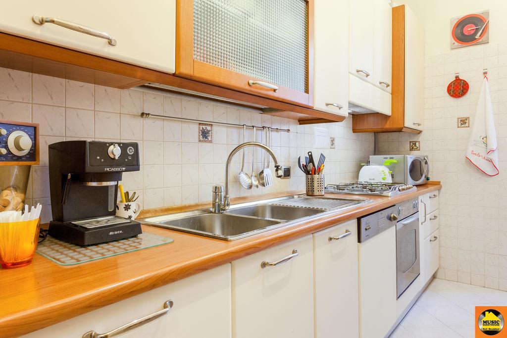 Music Guesthouse Rome Ruang foto