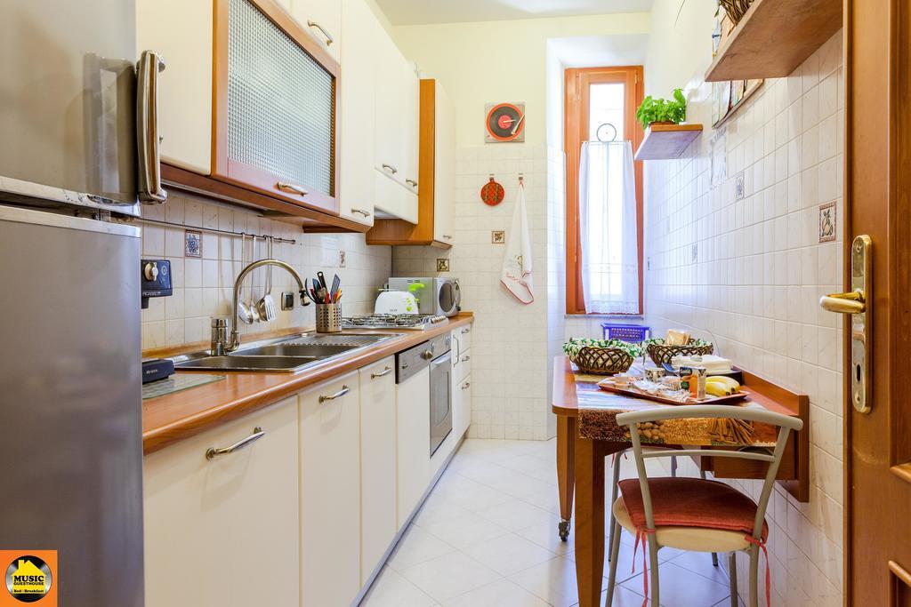Music Guesthouse Rome Ruang foto