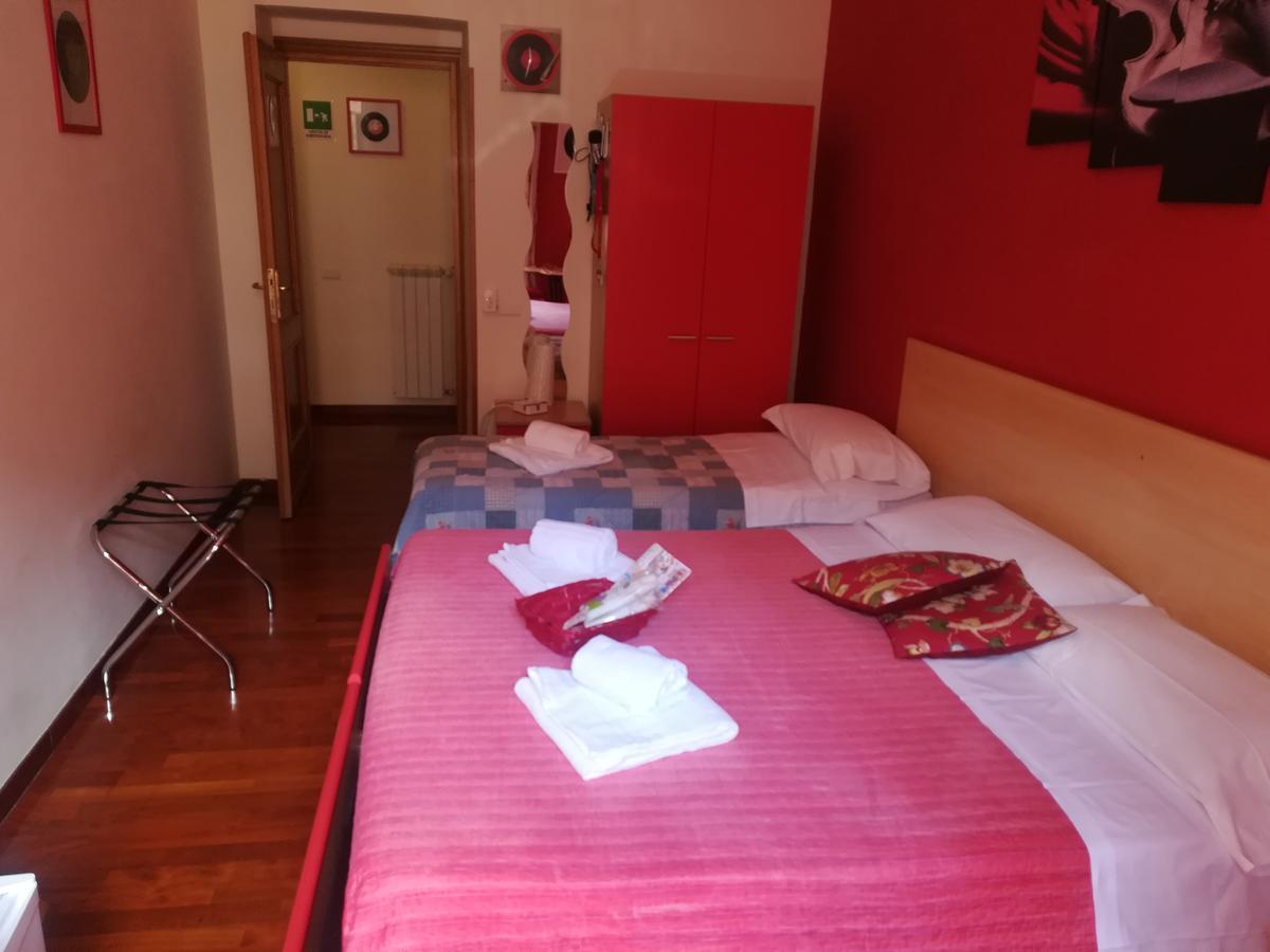 Music Guesthouse Rome Bagian luar foto