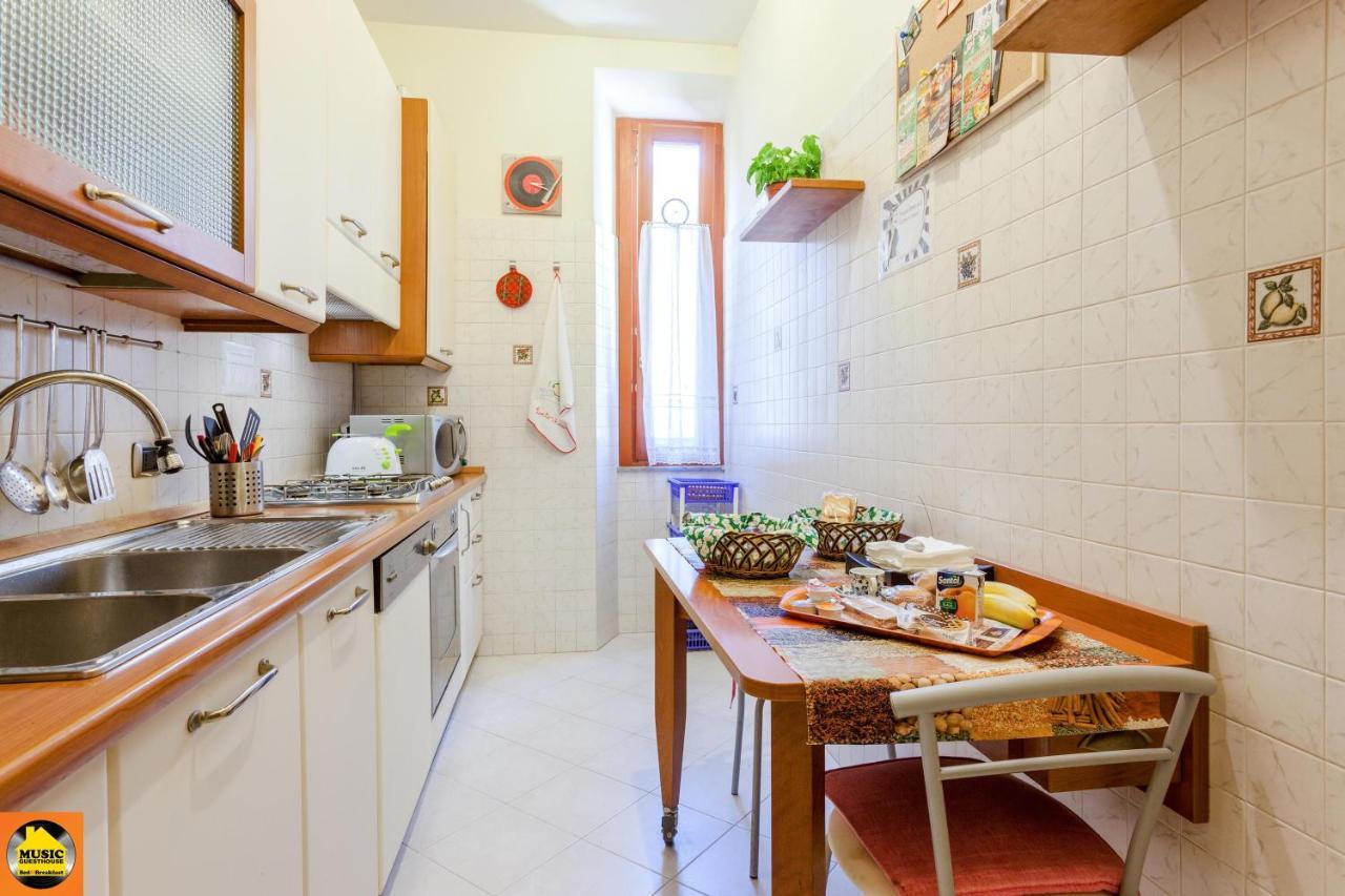 Music Guesthouse Rome Bagian luar foto