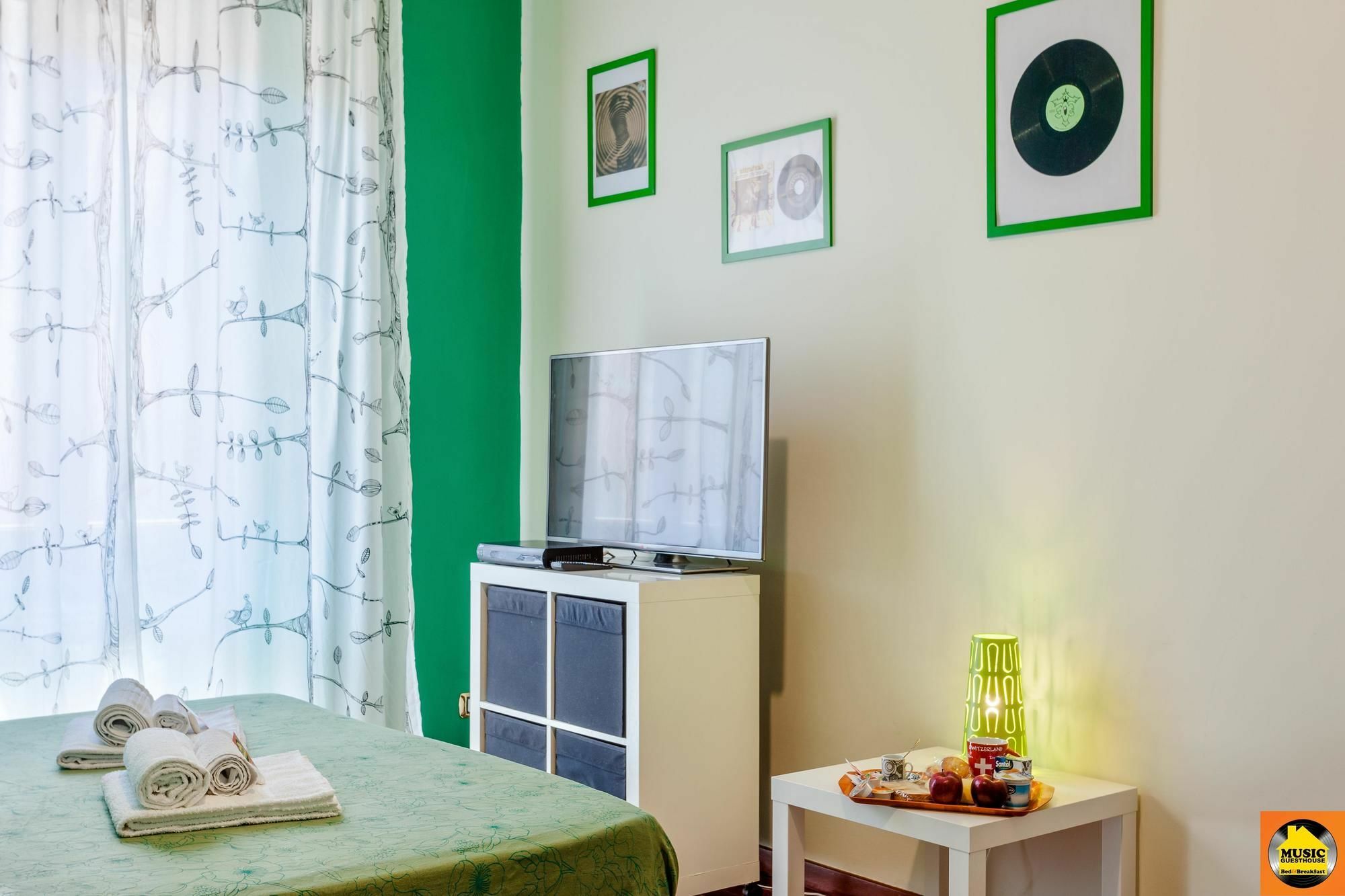 Music Guesthouse Rome Bagian luar foto