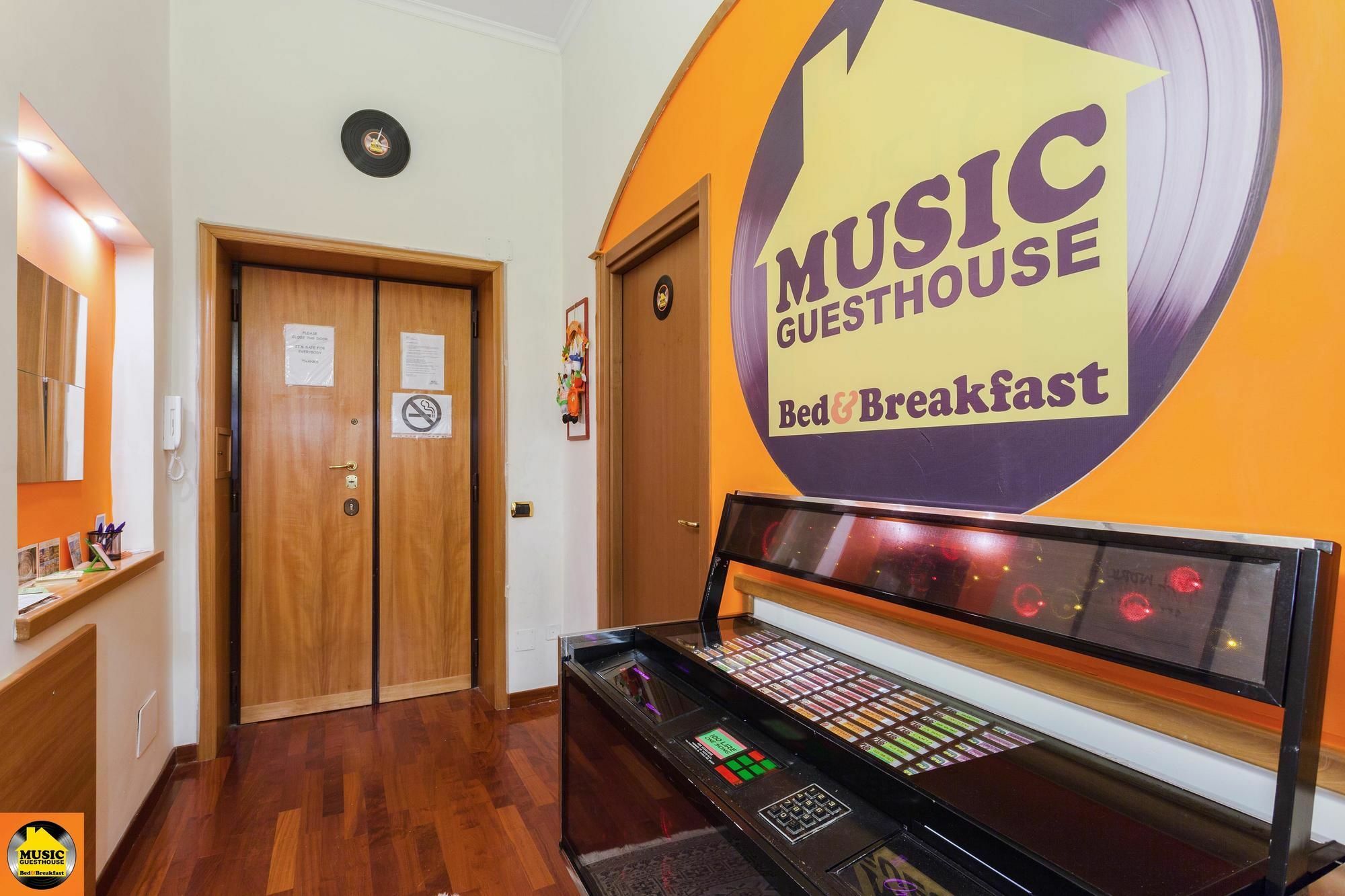 Music Guesthouse Rome Bagian luar foto